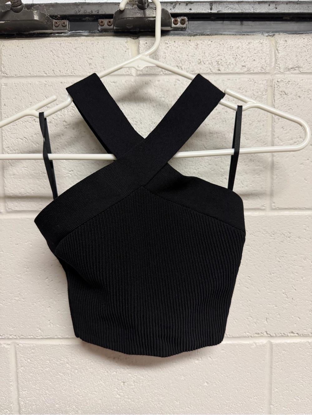 Aritzia Babaton Black Ribbed Cross-Front Crop Top XS
